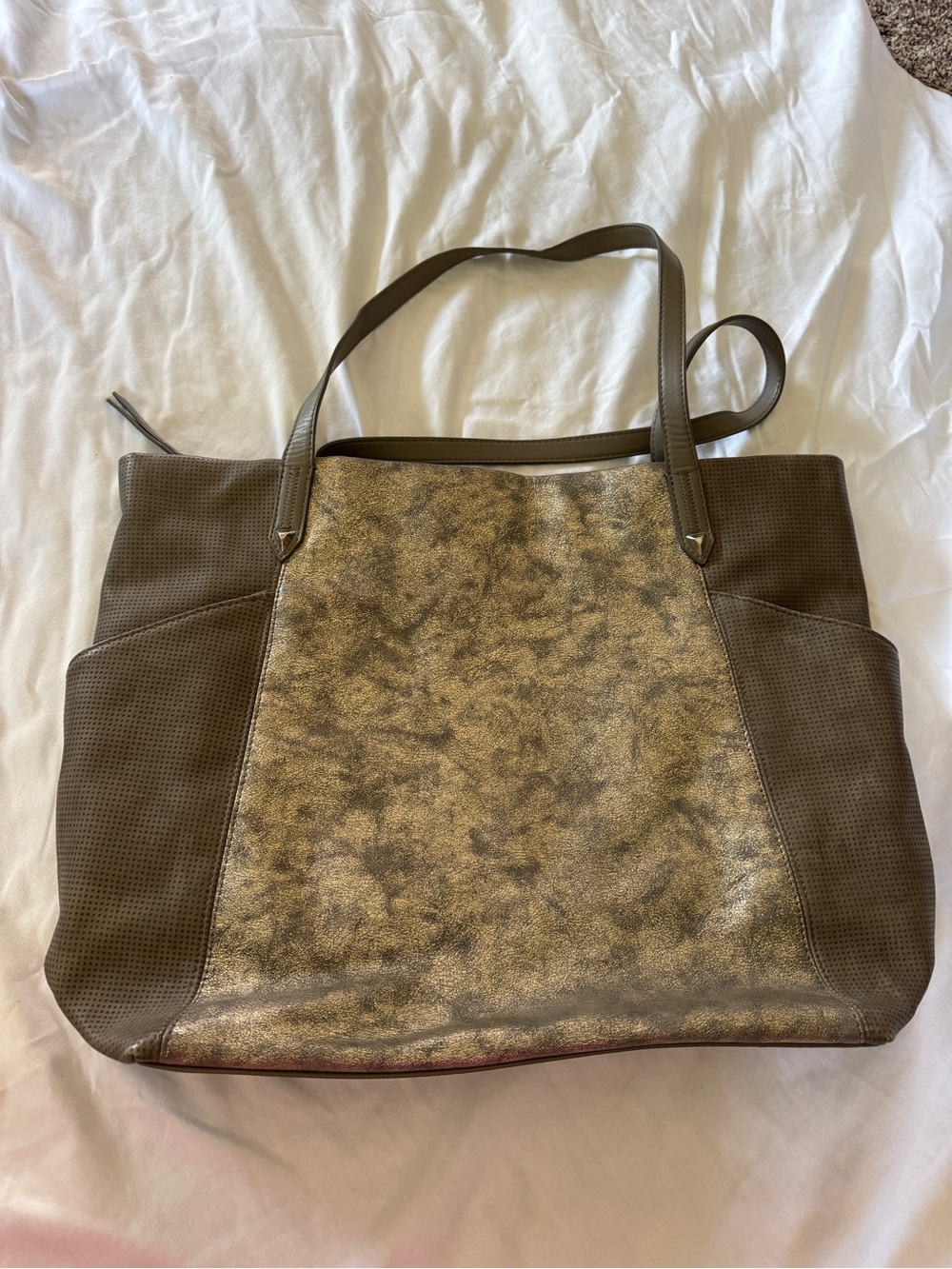 Stella & Dot Bleeker Tote with Zipper Closure Metallic Gold & Brown Leather Tote